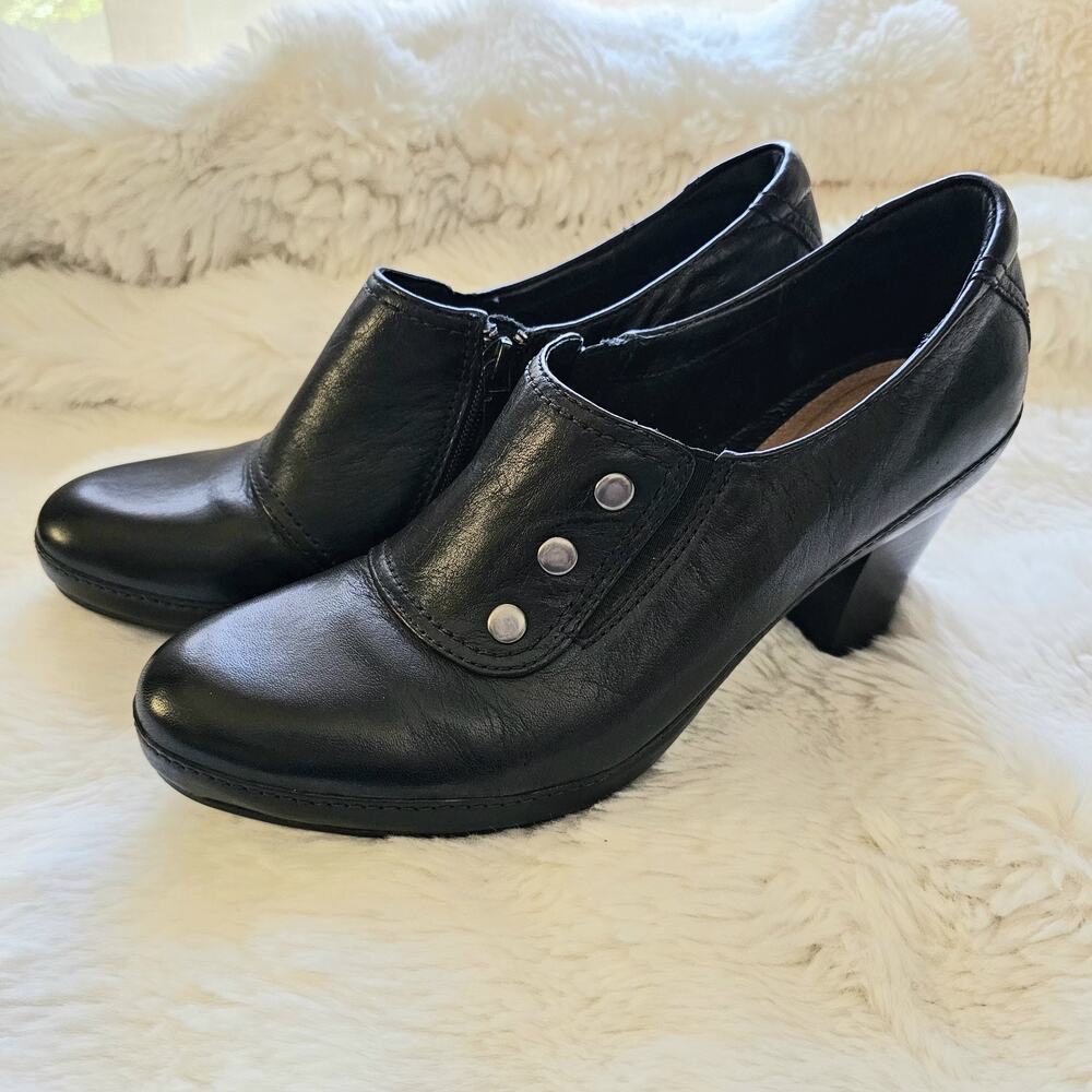 Black Leather Heeled Slip-On Women’s Shoes